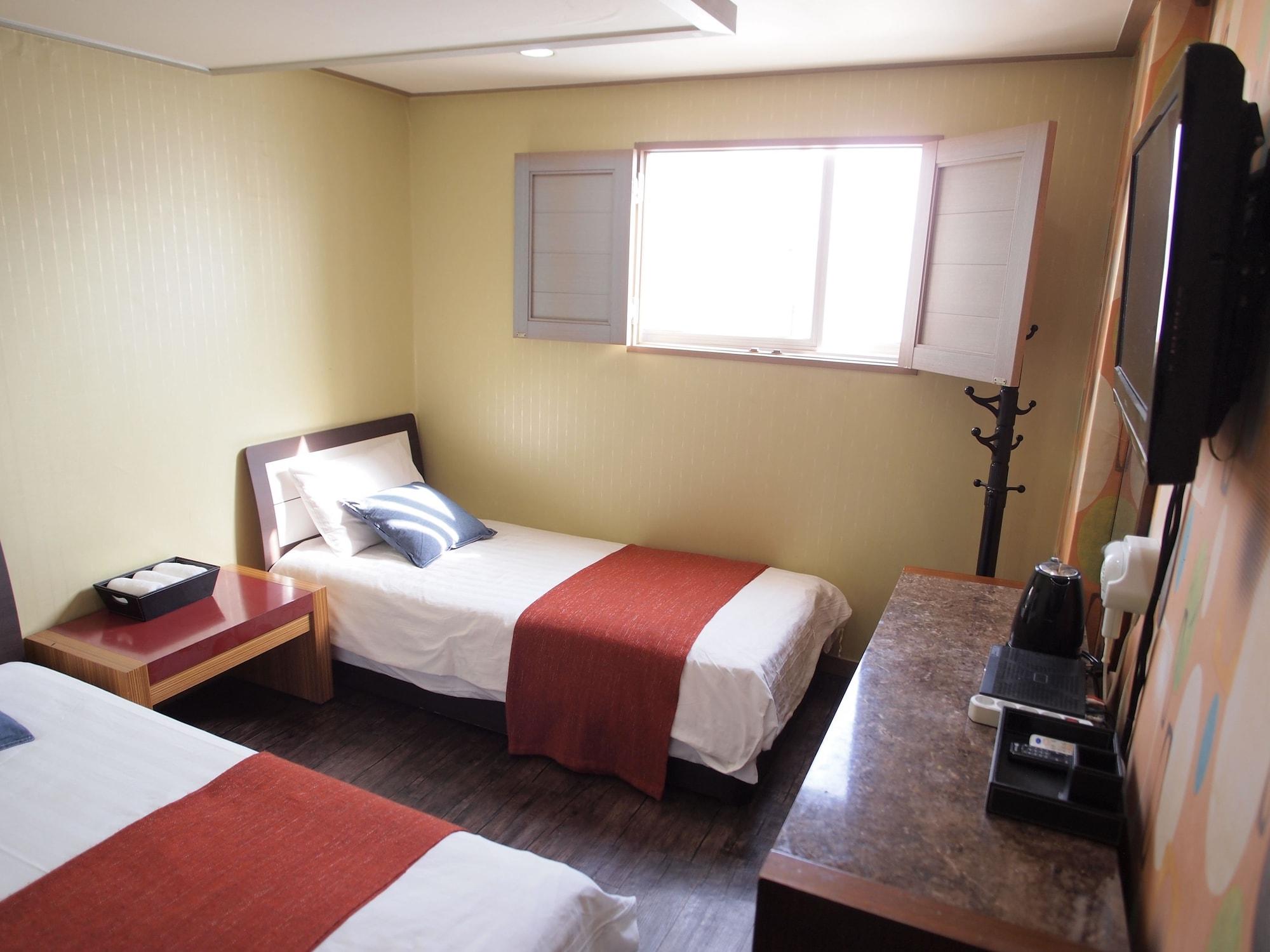 Hostel J Stay Seoel Buitenkant foto